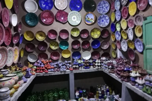 Explore the pottery workshop of Tamgroute Zagora